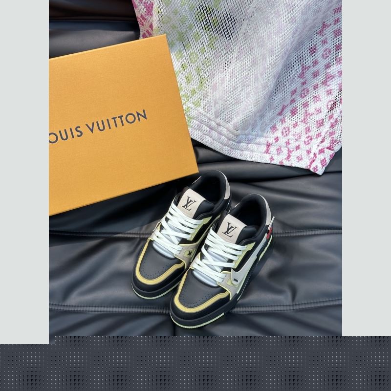 l**is V*t*n sneakers